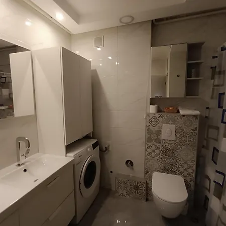 Apartment Like At *