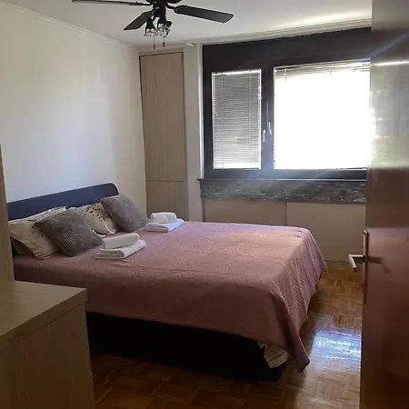 Apartment Like At *